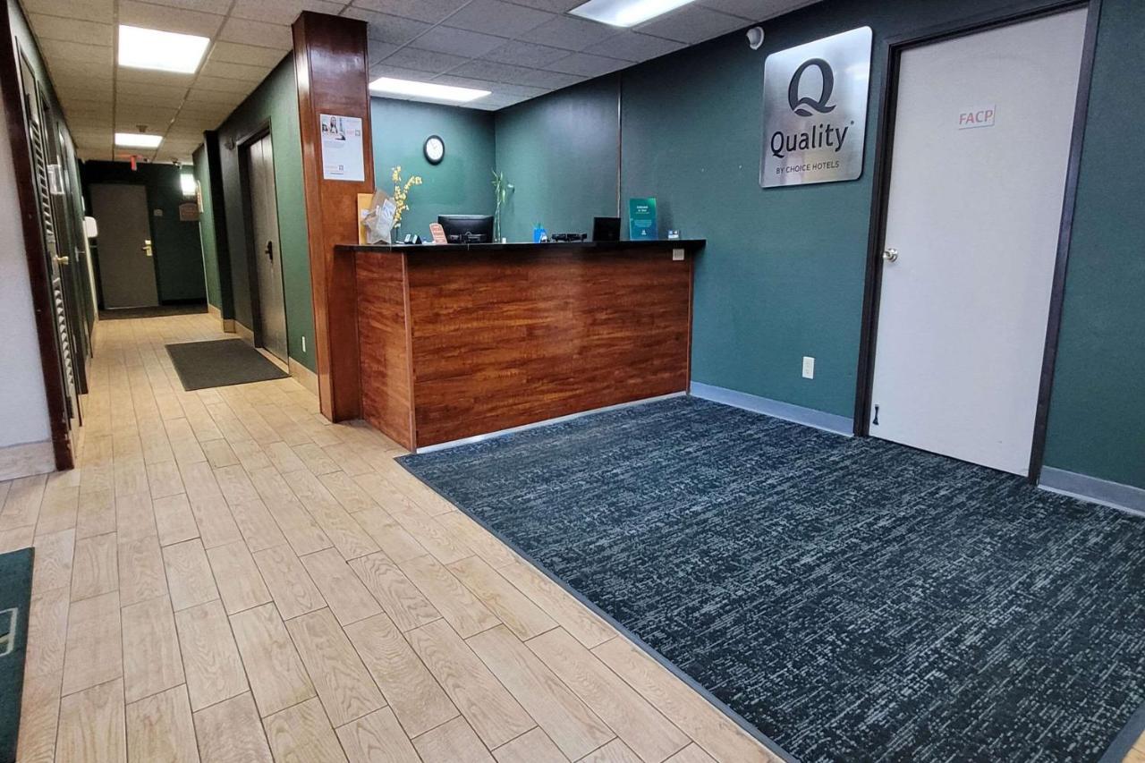 Quality Inn & Suites Columbia I-70 Exterior photo